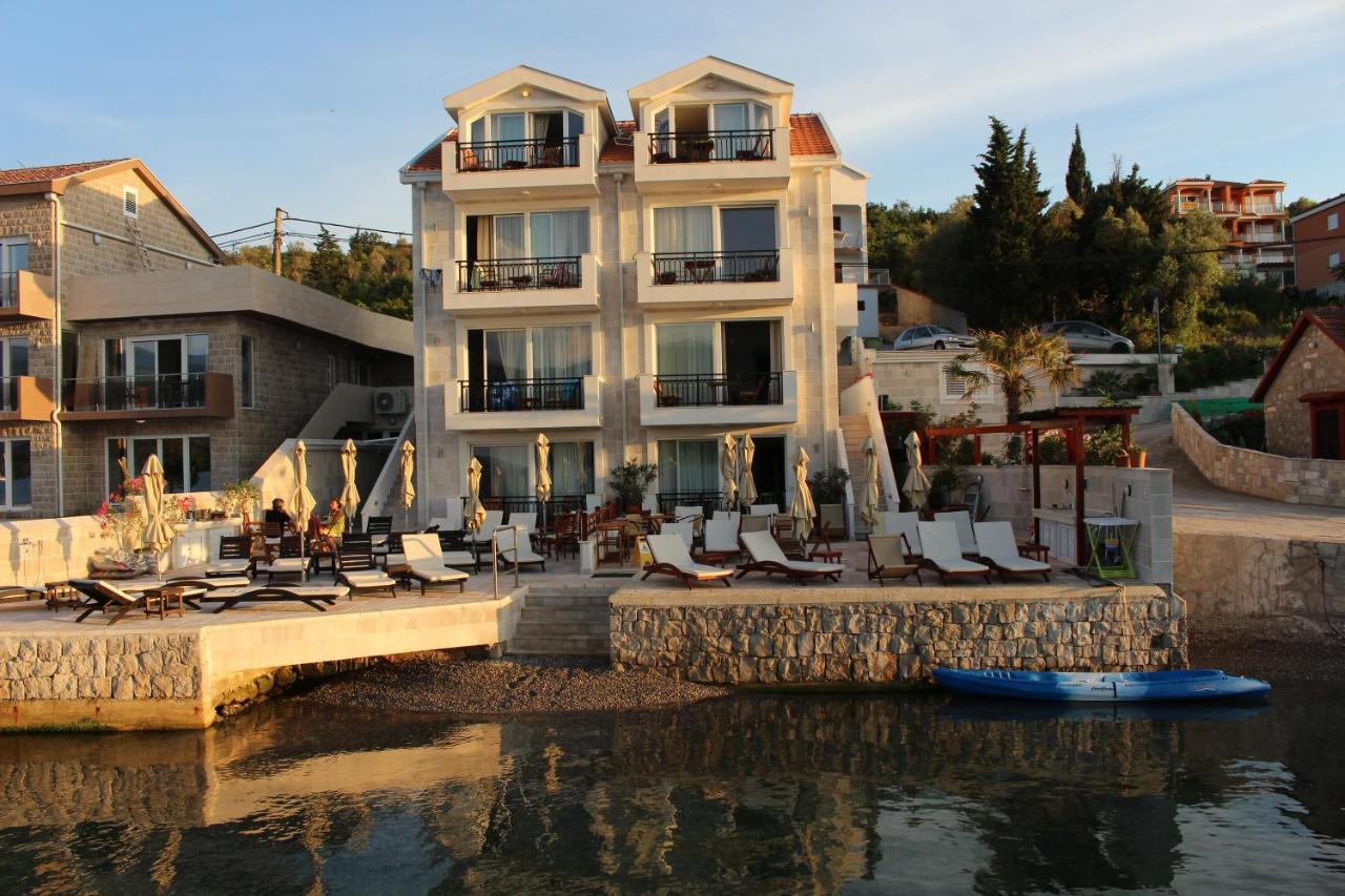 Apartments Harmonia Tivat Exterior foto