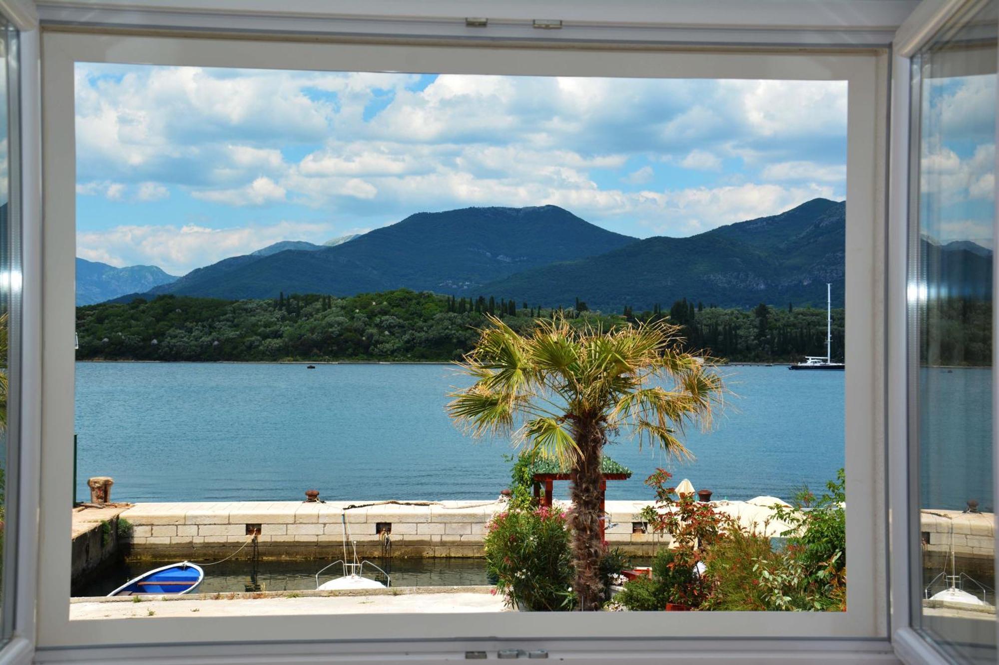 Apartments Harmonia Tivat Habitación foto