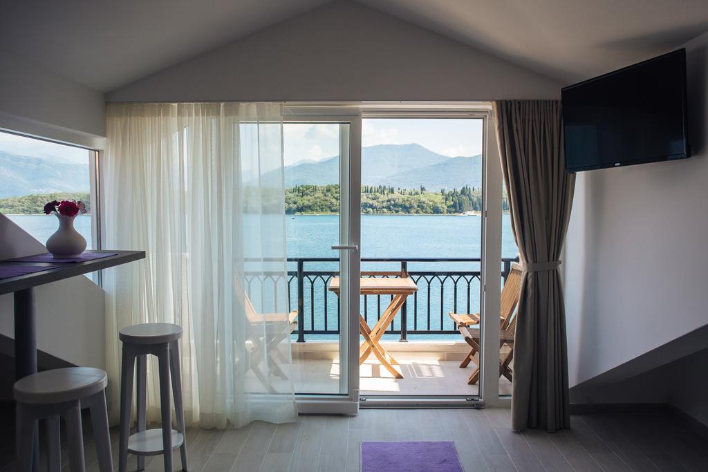 Apartments Harmonia Tivat Exterior foto